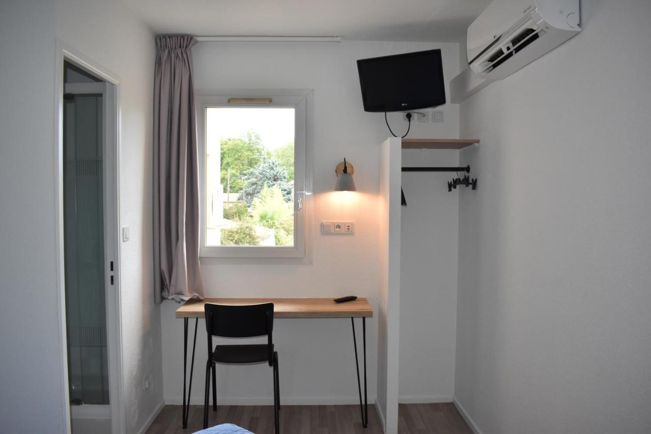 Cat'Hotel Bourg-de-Péage Zewnętrze zdjęcie